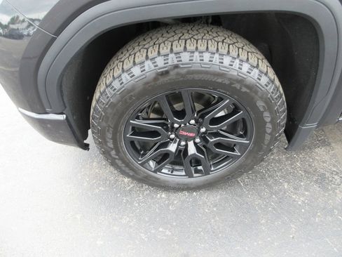Certified 2020 GMC Sierra 1500 Elevation w/ Elevation Value Package AWD/4WD image 16
