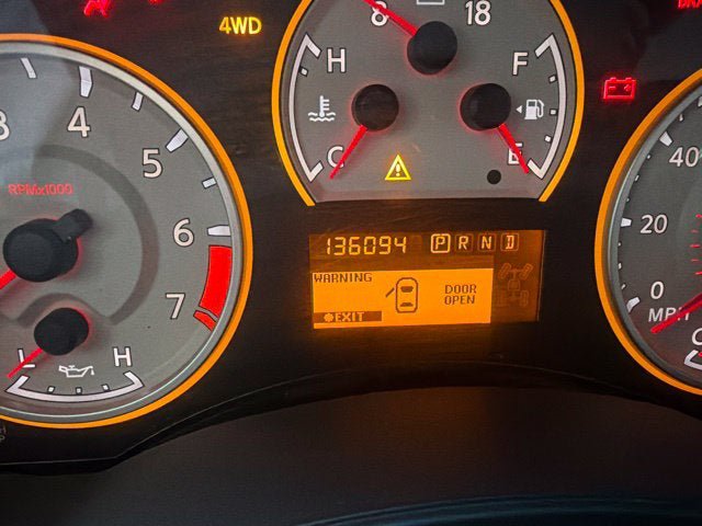 Used 2008 Nissan Titan LE AWD/4WD image 9