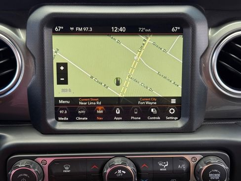 Used 2020 Jeep Wrangler Unlimited Sahara w/ Uconnect 4C Nav & Sound Group AWD/4WD image 14