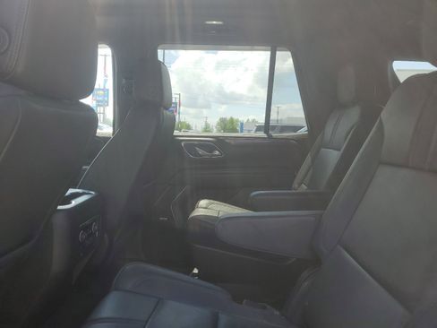 Used 2022 Chevrolet Tahoe RST w/ Luxury Package RWD image 12