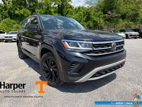 Used 2023 Volkswagen Atlas SE w/ Panoramic Sunroof Package image 7