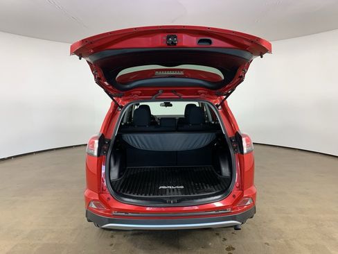 Used 2017 Toyota RAV4 XLE image 12