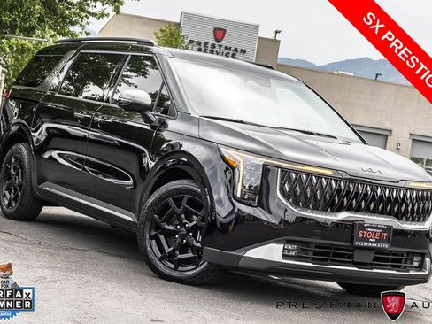 Used 2025 Kia Carnival SX Prestige FWD image 1