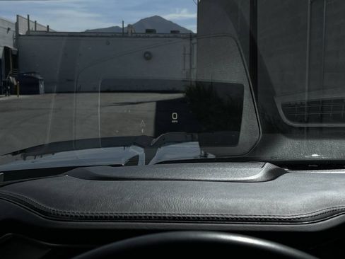 Used 2024 GMC Sierra 3500 Denali w/ Technology Package AWD/4WD image 28
