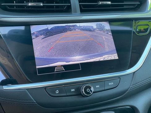 Used 2022 Buick Encore GX Essence image 17