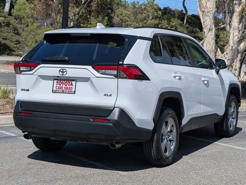 Used 2024 Toyota RAV4 XLE FWD image 13