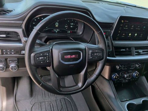 Used 2024 GMC Yukon AT4 w/ AT4 Premium Package image 18