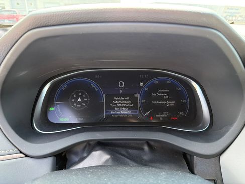 Used 2023 Toyota Venza Limited AWD/4WD image 18