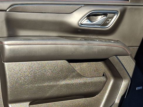 Used 2022 Chevrolet Suburban RST w/ Luxury Package image 13