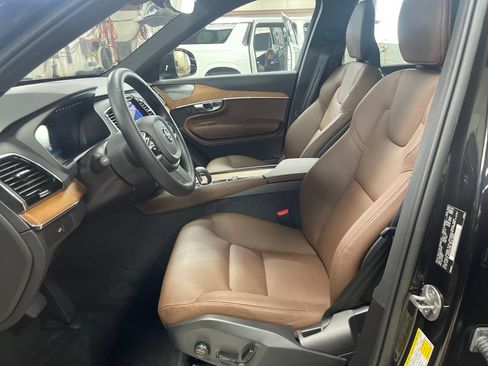 Used 2023 Volvo XC90 B6 Plus w/ Protection Package Premier AWD/4WD image 14