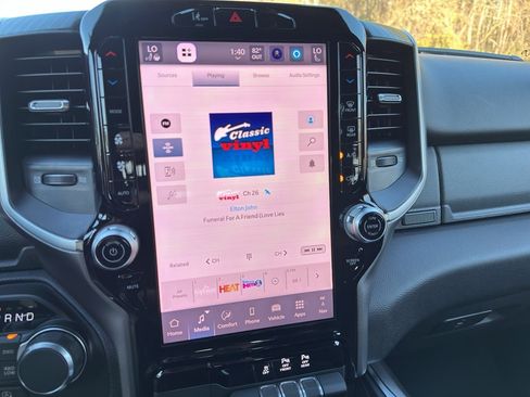 New 2026 RAM 1500 Big Horn AWD/4WD image 18
