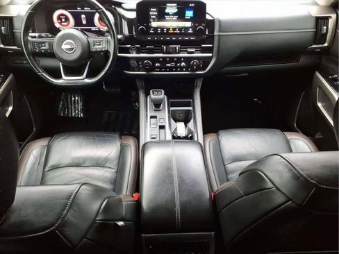 Used 2022 Nissan Pathfinder Platinum w/ Cargo Package image 11