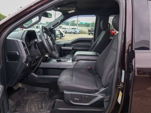 Used 2019 Ford F150 XLT w/ Equipment Group 302A Luxury AWD/4WD image 9