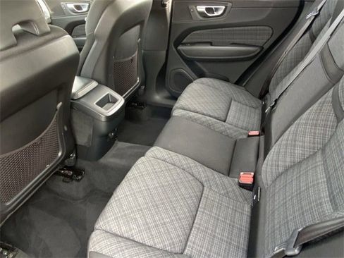 Certified 2023 Volvo XC60 B5 Core w/ Climate Package image 18