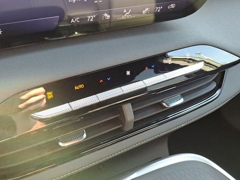 Used 2026 Buick Enclave Sport Touring w/ Super Cruise Package image 25