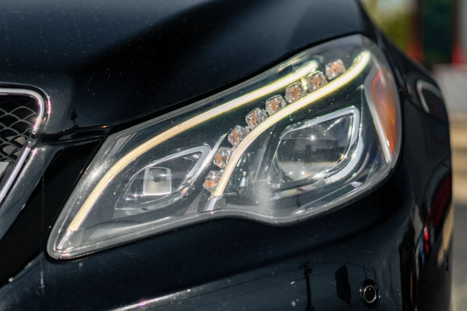 Used 2015 Mercedes-Benz E 550 Coupe w/ Premium 1 Package image 11