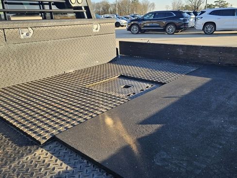 Used 2020 Chevrolet Silverado 3500 LTZ w/ LTZ Convenience Package image 5