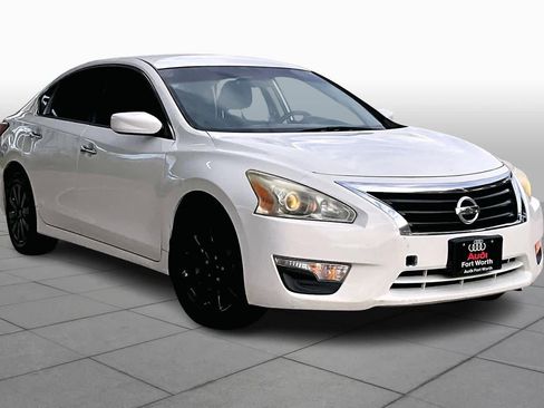 Used 2015 Nissan Altima 2.5 S w/ Power Driver Seat Package image 3