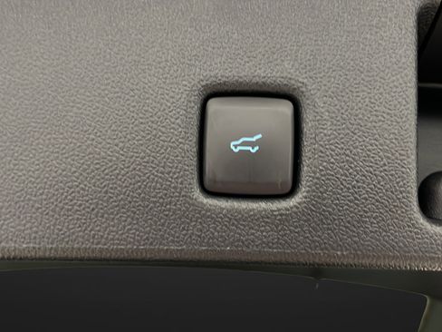 Used 2024 Ford Escape ST-Line w/ Tech Pack #1 AWD/4WD image 29