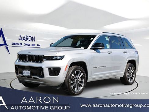 Used 2023 Jeep Grand Cherokee Overland image 1
