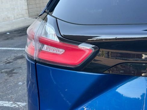 Used 2024 Ford Edge SEL AWD/4WD image 13