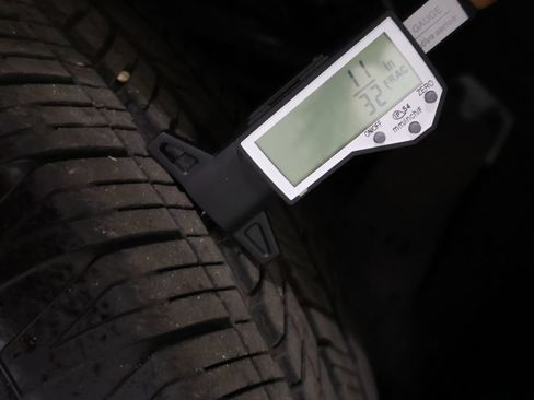 Used 2022 Kia Sorento S FWD image 36