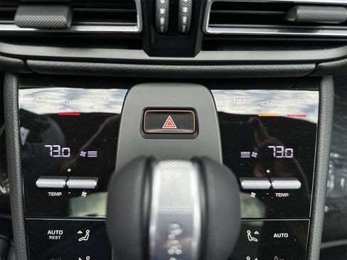 New 2025 Porsche Macan image 22