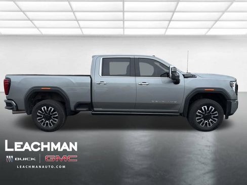 Certified 2025 GMC Sierra 2500 Denali Ultimate w/ Max Trailering Package image 2