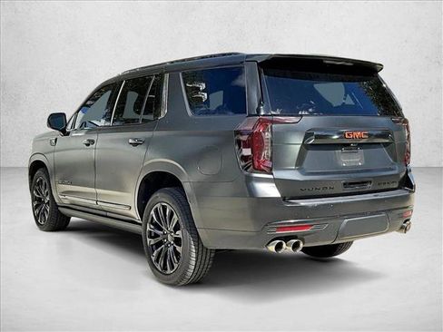 Used 2021 GMC Yukon Denali w/ Denali Premium Package image 11