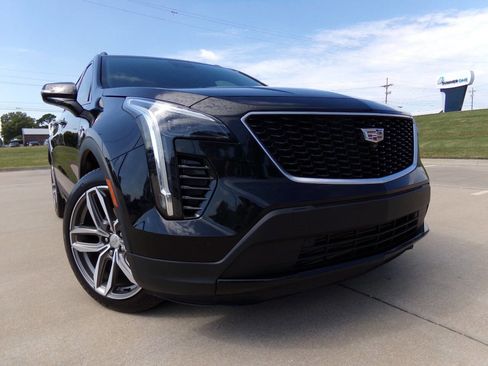 Used 2022 Cadillac XT4 Sport image 6