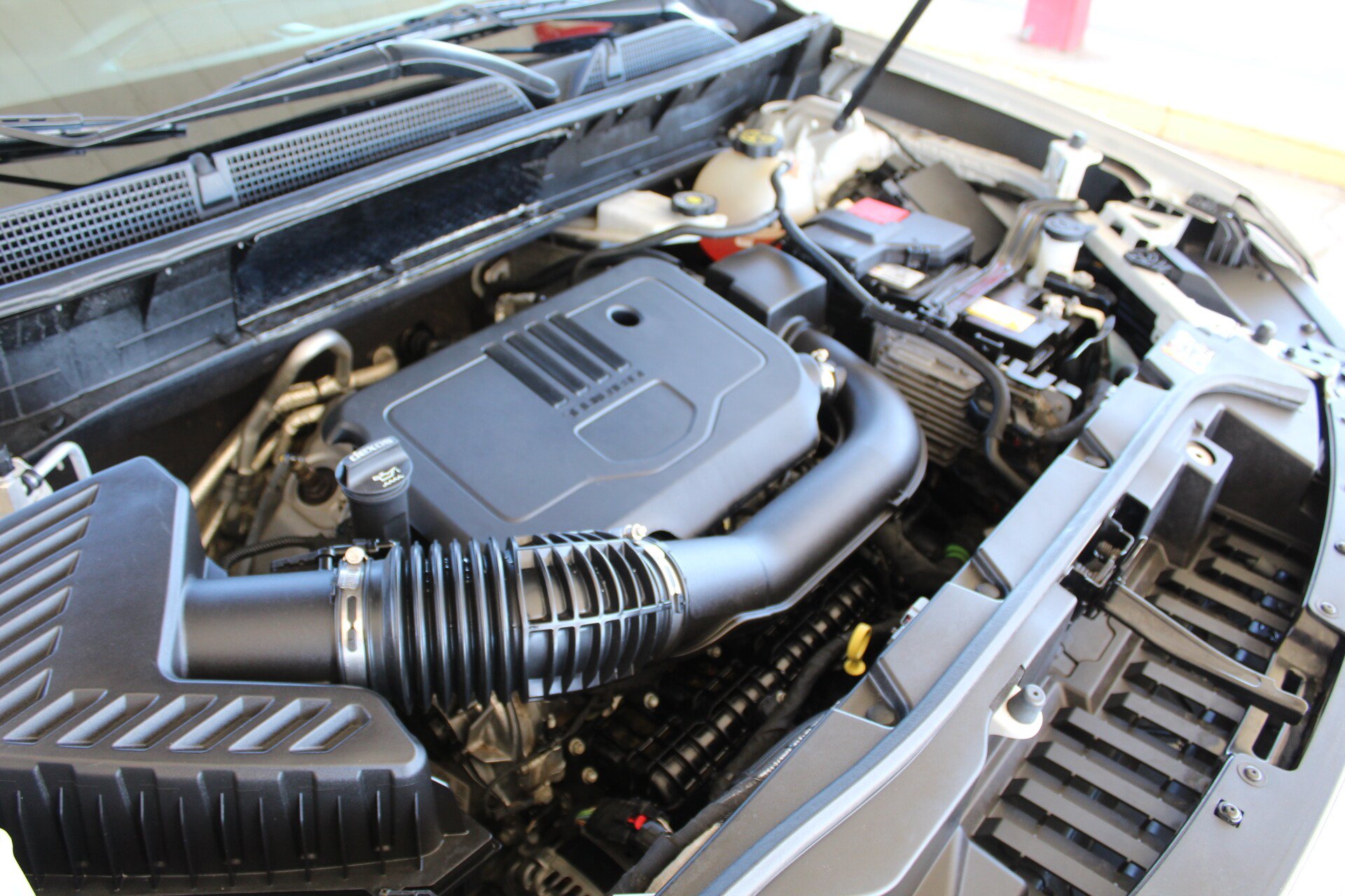 Used 2023 GMC Acadia SLT FWD image 68