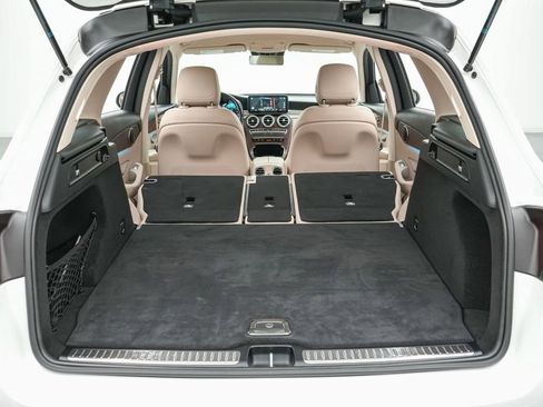 Used 2022 Mercedes-Benz GLC 300 4MATIC image 25