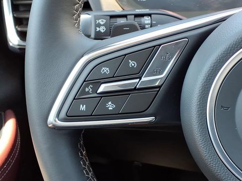 Used 2025 Buick Envision Sport Touring AWD/4WD image 17