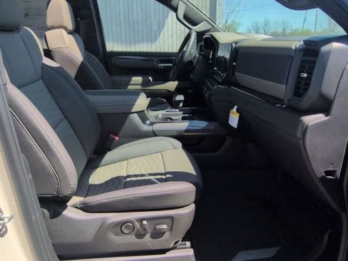 New 2026 Chevrolet Silverado 1500 ZR2 w/ LPO, Dark Essentials Package AWD/4WD image 41