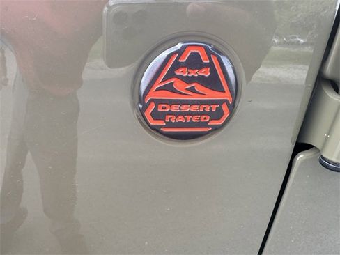 New 2025 Jeep Gladiator Mojave image 14