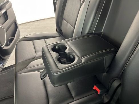 Used 2023 RAM 1500 Laramie AWD/4WD image 40