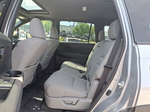 Used 2023 Honda Passport Elite image 10