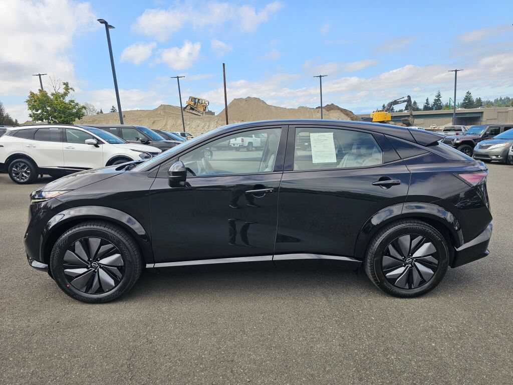 Used 2024 Nissan Ariya AWD image 8