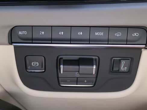 New 2026 Cadillac Escalade Platinum Sport w/ LPO, ONYX Package AWD/4WD image 83
