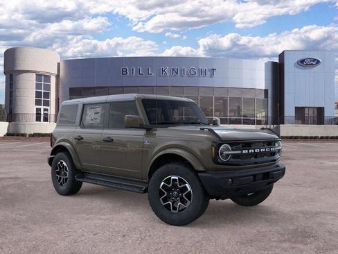 New 2026 Ford Bronco Outer Banks AWD/4WD image 1
