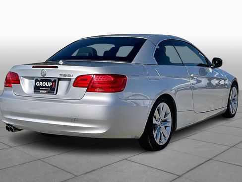 Used 2012 BMW 328i Convertible image 11