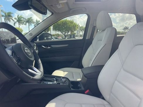 Used 2025 MAZDA CX-5 AWD 2.5 S w/ Preferred Package image 17