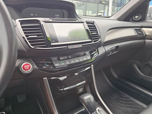 Used 2017 Honda Accord EX-L image 25