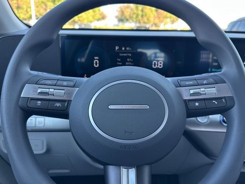 New 2026 Hyundai Kona SE image 23