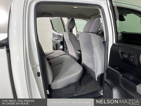 Used 2022 Toyota Tacoma SR AWD/4WD image 15