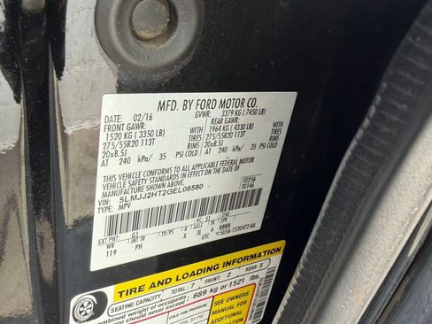 Used 2016 Lincoln Navigator Select RWD image 20