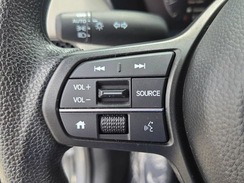 Used 2025 Honda HR-V LX image 22
