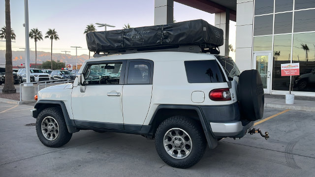 Used 2012 Toyota FJ Cruiser 4WD w/ Upgrade Pkg image 4