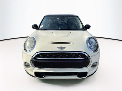 Used 2017 MINI Cooper S image 2