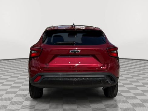 Used 2025 Chevrolet Trax RS w/ Driver Confidence Package FWD image 7